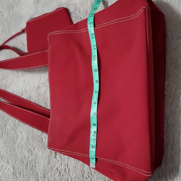 Covington Red nylon shoulder bag with coin purse - Picture 9 of 16